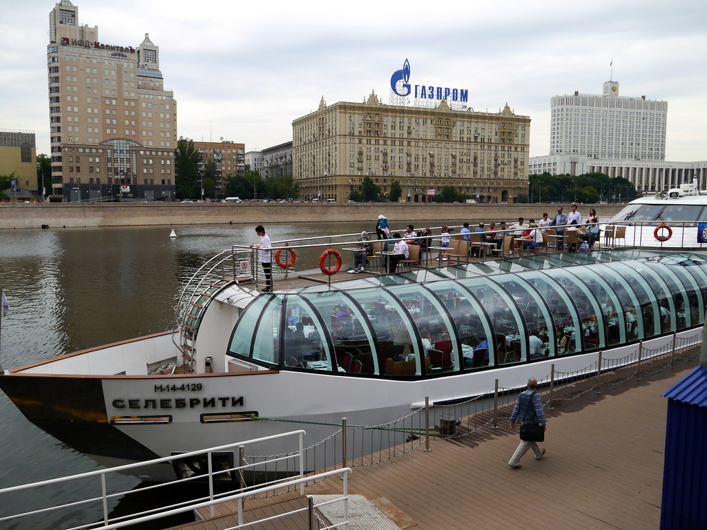 Теплоходные прогулки по Москве на борту Рэдиссон